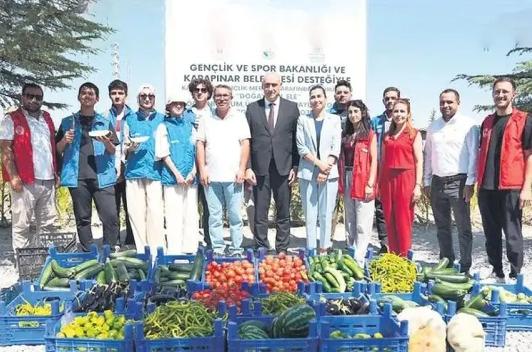 Konya Karapınar’da “Doğayla El Ele” Projesi Meyvelerini Veriyor!
