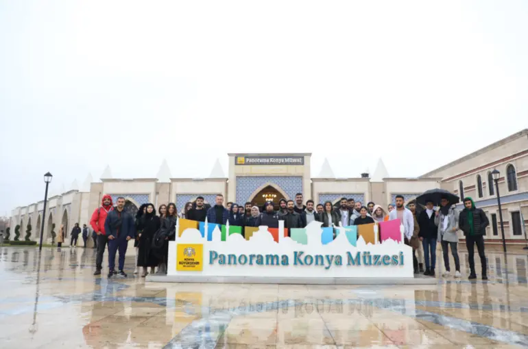 Konya Panorama ve Şehitler Abidesi Ziyaretçileri Tarihi Yolculuğa Çıkarıyor