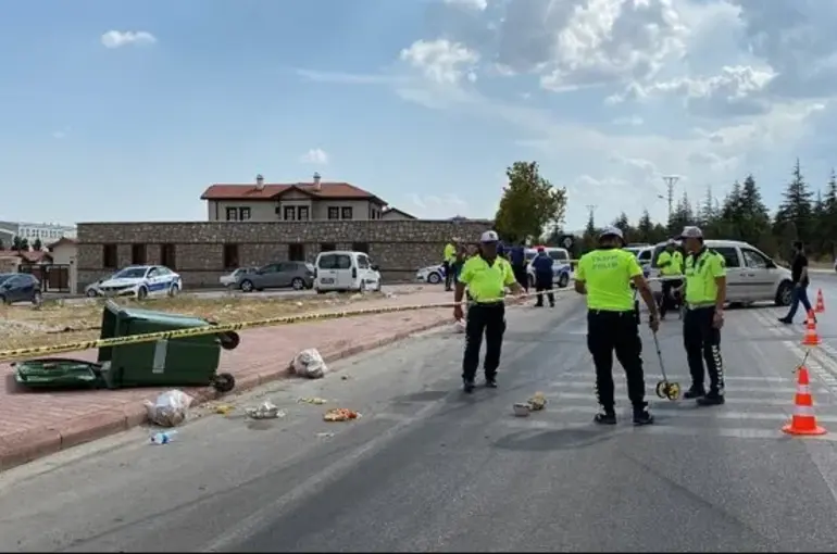 Konya'da Hafif Ticari Araç Yaya’ya Çarptı! Bir Kişi Öldü!
