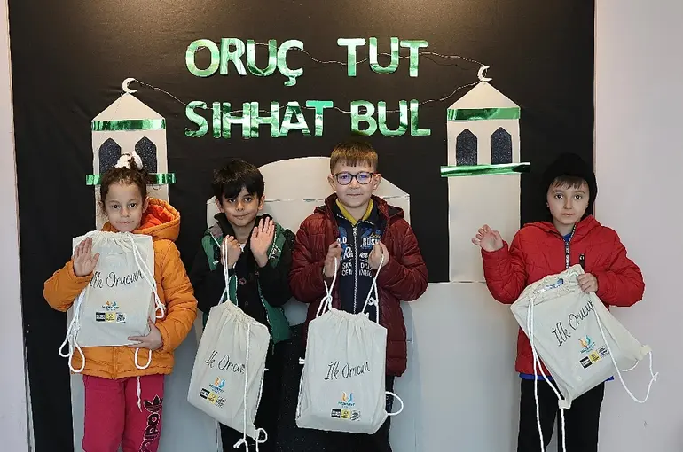 Konya'da İlk Oruç Hediyesi Geleneği Bu Yıl Da Sürüyor