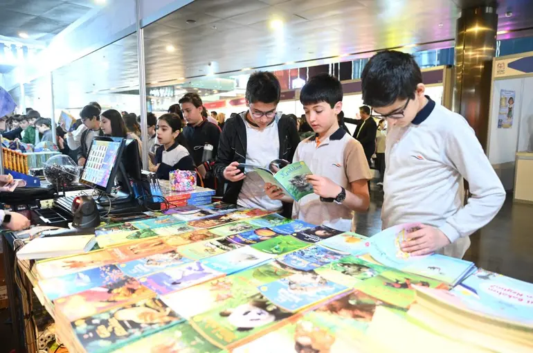 Konya’da Kitap Bayramı Sona Erdi: On Binlerce Çocuk Aynı Çatıda Buluştu