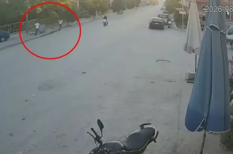 Konya'da Markette Bıçaklı Saldırı: Yaralı Halde Hastaneye Koştu, Şüpheli Tutuklandı