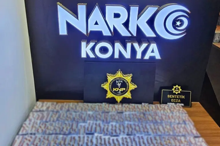 Konya’da Pazar Arabasından Binlerce Uyuşturucu Hap Çıktı