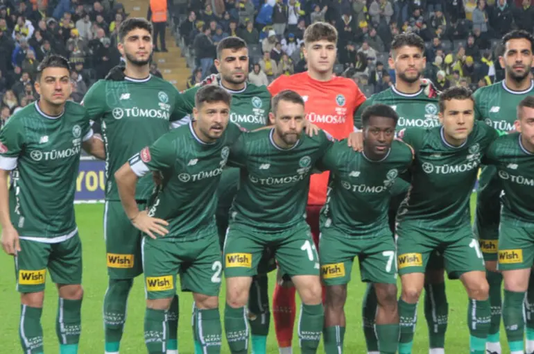 Konyaspor Fenerbahçe karşısında hezimete uğradı! Konyaspor 1-7 Fenerbahçe