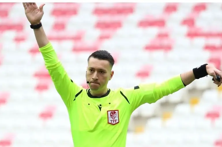  Konyaspor-Galatasaray maçının hakemi açıklandı