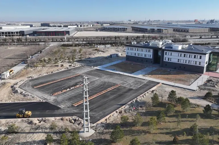 Konyaspor Kayacık Tesisleri’nde Otopark Asfaltlama Çalışması Tamamlandı!