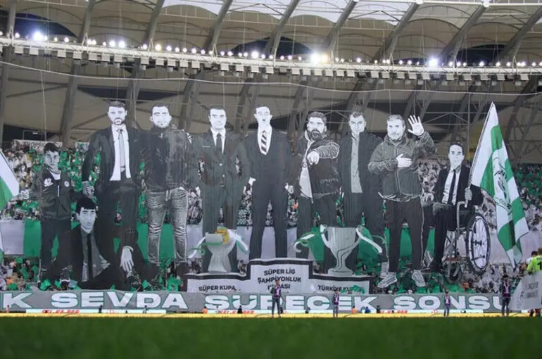 Konyaspor Taraftarından Muhteşem Koreografi