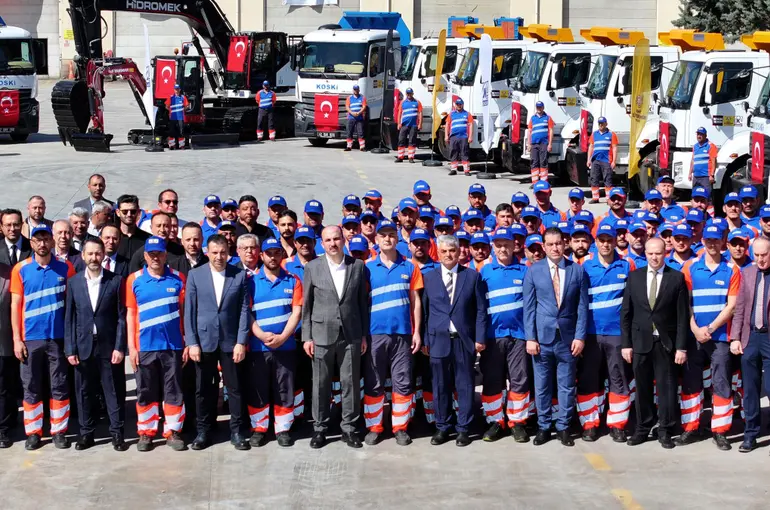 KOSKİ Filosu Güçleniyor! 100 Milyon Liralık 24 Yeni İş Makinesi Hizmete Alındı!