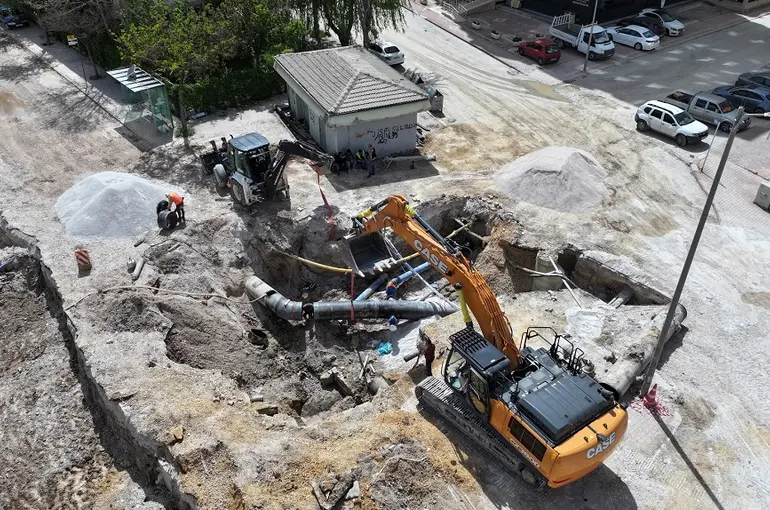 KOSKİ, KONYARAY Güzergâhındaki İçme Suyu Hattını Başarıyla Deplase Etti
