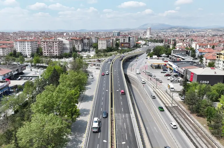 Koyuncu Köprülü Kavşağı’nda Asfalt Yenileme Çalışmaları Tamamlandı!