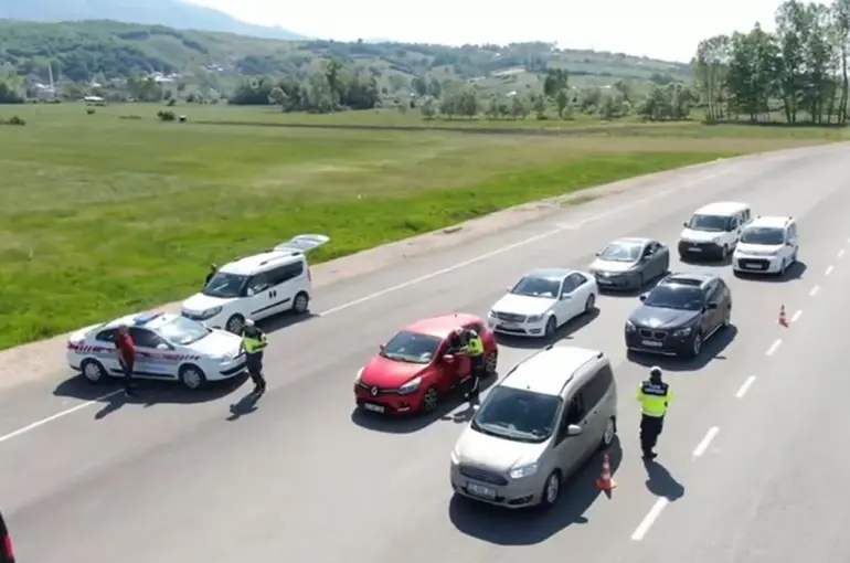 Kurban Bayramı’nın İlk Gününde 692 Trafik Kazası! 7 Kişi Hayatını Kaybetti!