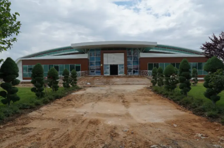 Meram Belediyesi, Berlika Parkı İçerisindeki Spor Tesisini Baştan Sona Yeniliyor