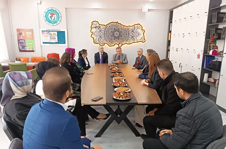 Meram Belediyesinden Öğretmenlere Tatlı Sürpriz