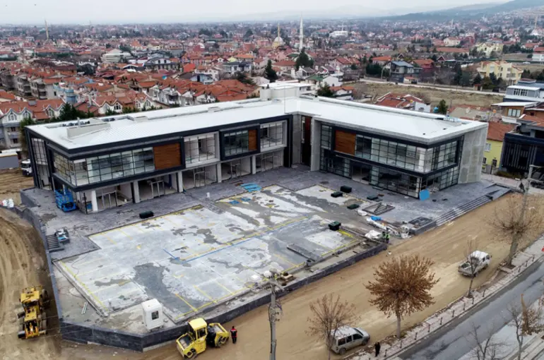 Meram Yaka sosyal tesisi açılış için gün sayıyor