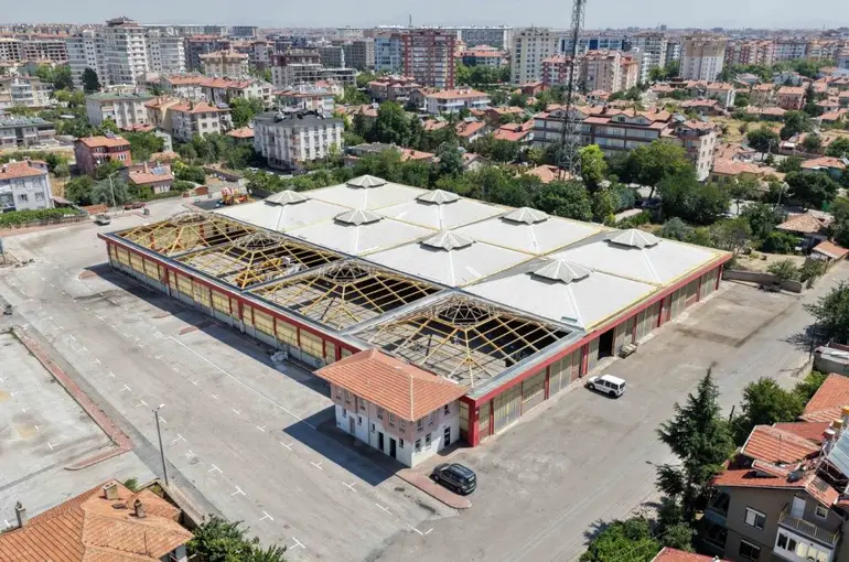 Meram'da Uzunharmanlar Salı Pazarı Yenileniyor: Modern ve Konforlu Alışveriş Alanı Geliyor