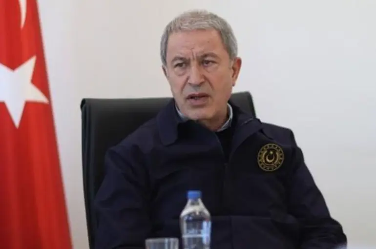 Milli Savunma Bakanı Hulusi Akar duyurdu: 261 terörist etkisiz, 302 KM'lik alanda hakimiyet kuruldu