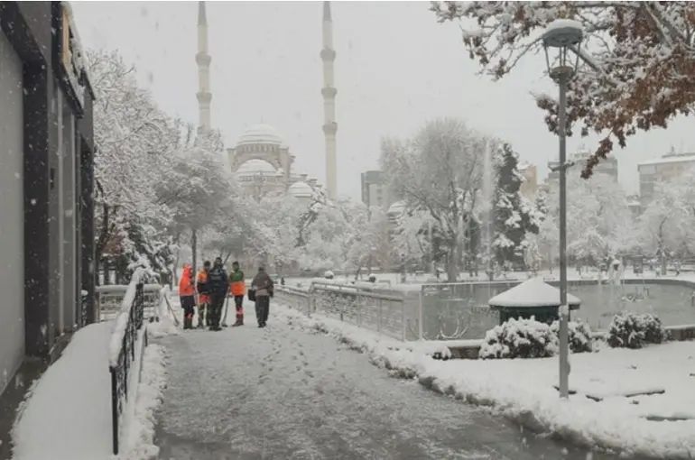 Öğrenciler Merakla Bekliyor!Konya’da 15 tatil uzayacak mı?