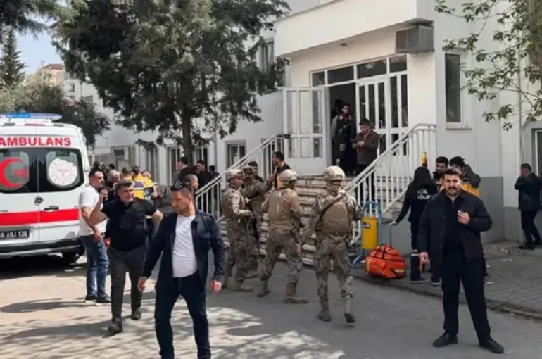 Okul Saldırıları Sonrası Dijital Temizlik: 83 Kişiye Gözaltı, Yüzlerce Hesap Kapatıldı