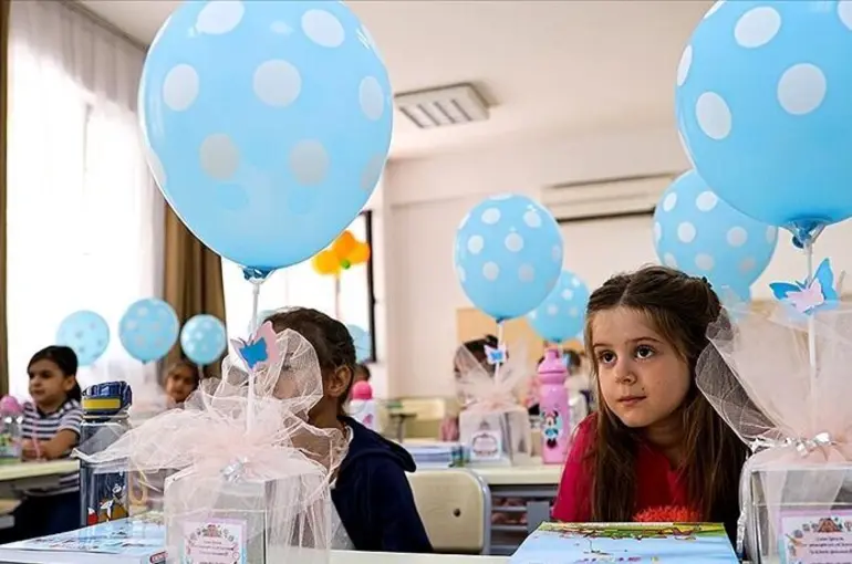 Okullarda uyum eğitimi için ilk zil çaldı