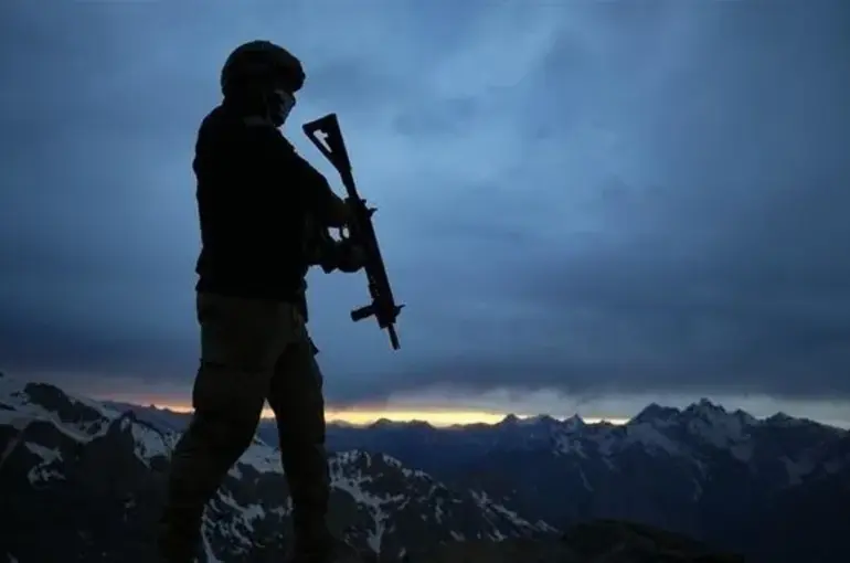 Pençe-Kilit bölgesinden acı haber:1 askerimiz şehit oldu!