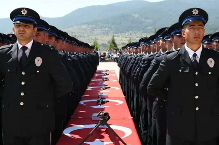 Polis Akademisi 2500 öğrenci alımı yapacak! PMYO başvuru şartları yayımlandı