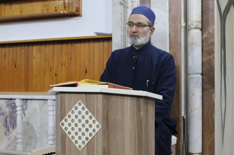 Prof.Dr.Orhan Çeker:Vahyin Sınırını Bir Yerde Aştık mı? Diye Sık Sık Kendimizi Kontrol Etmek Zorundayız