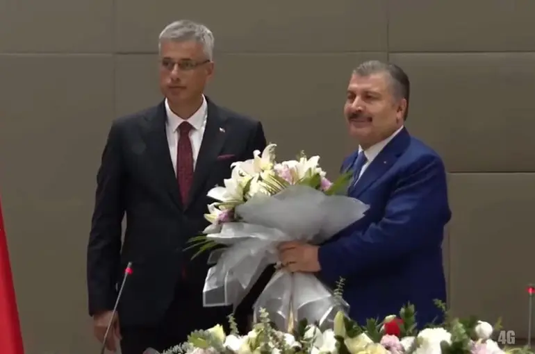 Sağlık Bakanlığında Kemal Memişoğlu görevi Fahrettin Koca'dan devraldı!