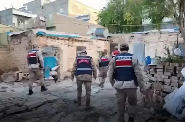 Şanlıurfa’da Uyuşturucuya Geçit Yok: 2 Bin 576 Şüpheli Yakalandı