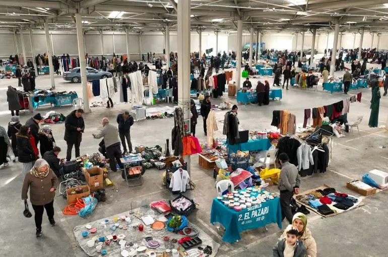 Selçuklu’da Sıfır Atık Hareketi Sürüyor: 2. El Pazarı Yeni Yılda Da Yoğun İlgi Gördü