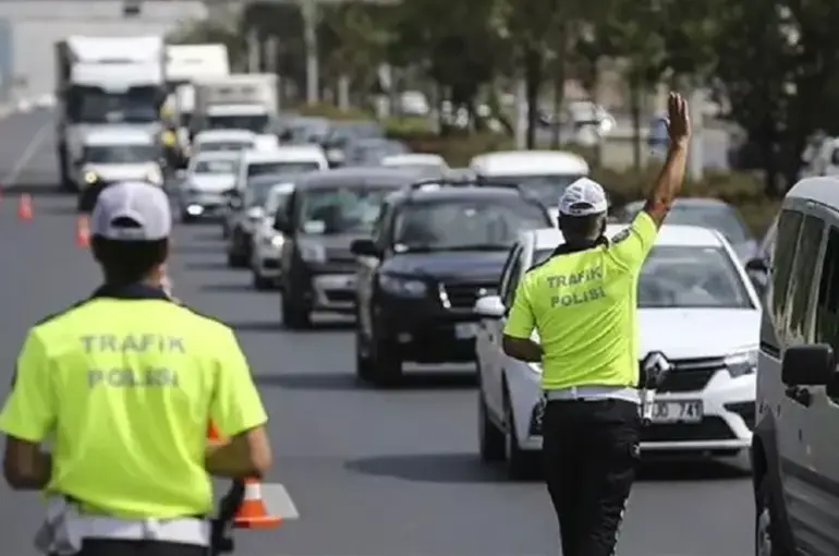 Trafikte Denetimler Artıyor Kazalar Azalıyor