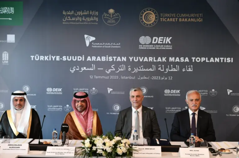 Türkiye ve Suudi Arabistan masa toplantısı yapıldı! Ticaret Bakanı Ömer Bolat net mesajı verdi