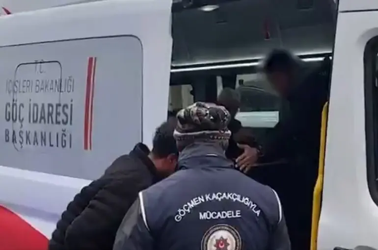 Ülke Genelinde “KALKAN-35” Operasyonu! 981 Düzensiz Göçmen Yakalandı!