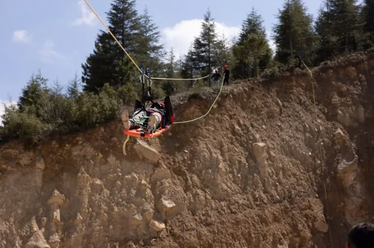 Zorlu Arazide Nefes Kesen Tatbikat: Yaren Arama Kurtarma’dan Ortak Müdahale Eğitimi