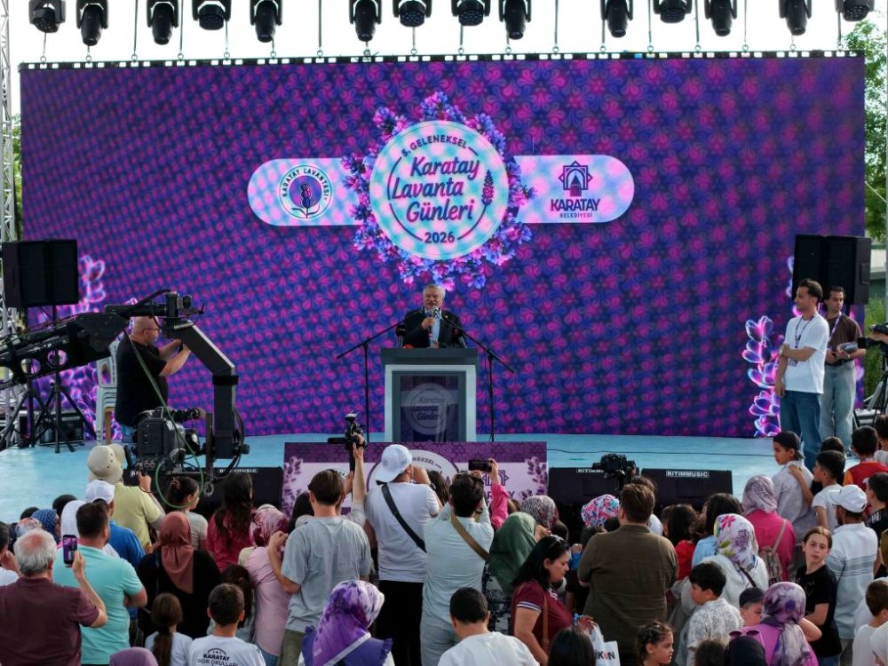 TÜRKİYE'NİN EN BÜYÜK LAVANTA BAHÇESİ'NDE FESTİVAL HEYECANI (5).jpg