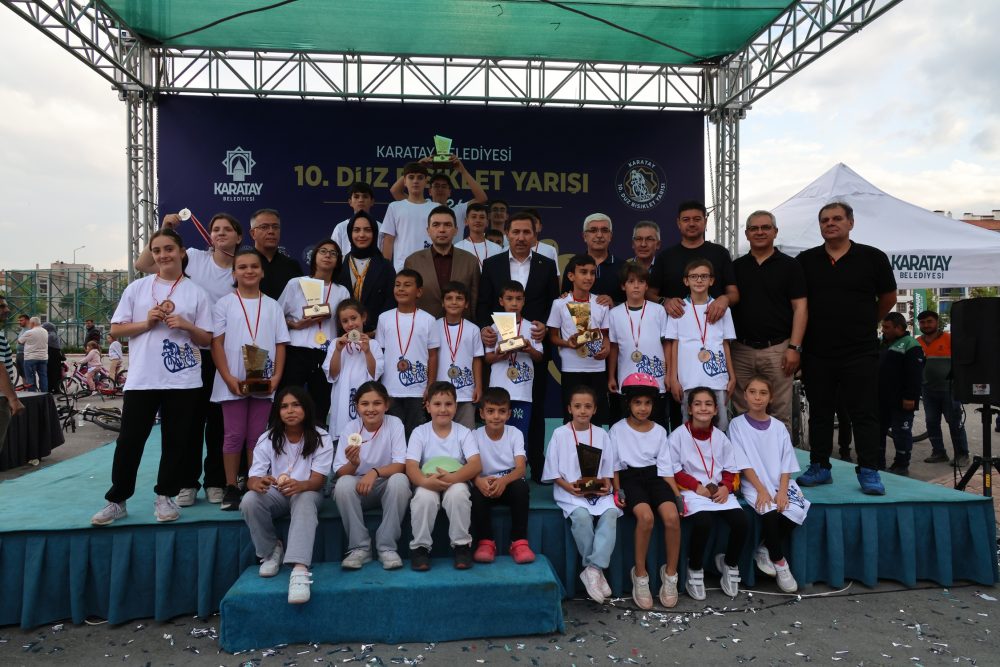 10. DÜZ BİSİKLET YARIŞI BÜYÜK HEYECANA SAHNE OLDU (13).JPG